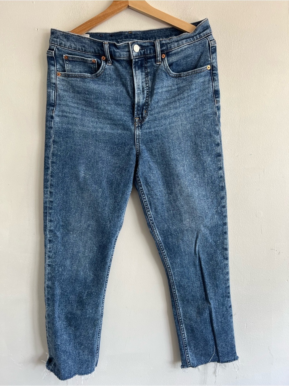 GAP Women's Mid Blue High-Rise Ankle Jeans